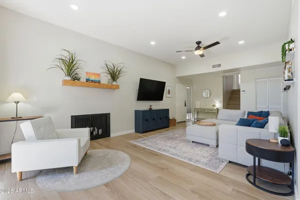 $399,900 | 1207 East Northshore Drive, Unit 136, Tempe, AZ 85283