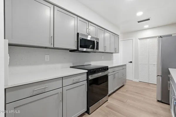 $399,900 | 1207 East Northshore Drive, Unit 136, Tempe, AZ 85283