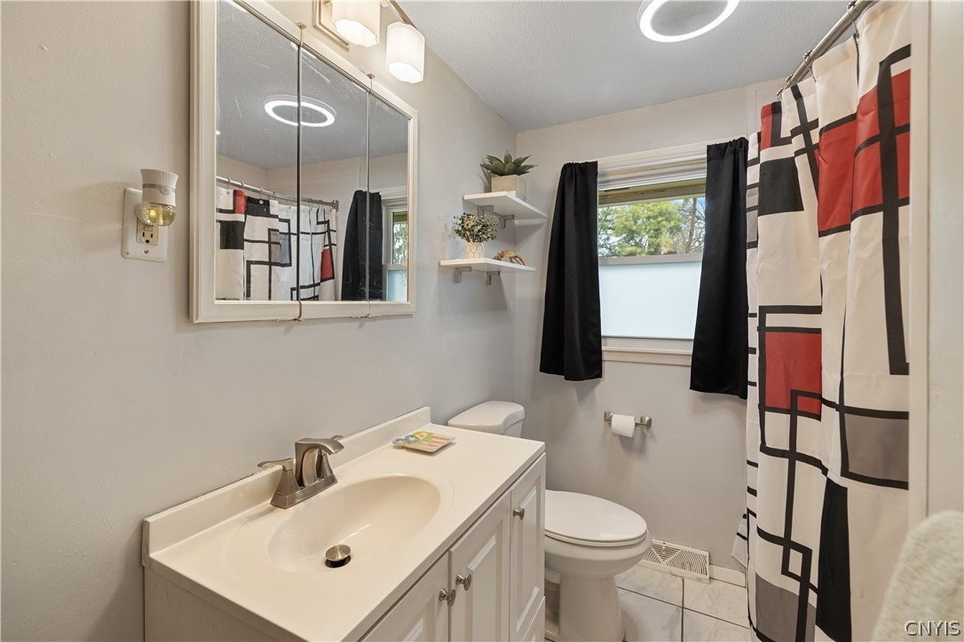 228 Ridgecrest Road De Witt, NY 13214 - Photo 26 of 50