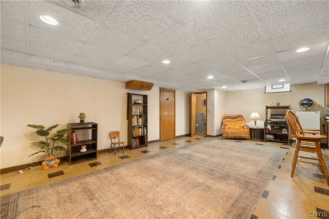 228 Ridgecrest Road De Witt, NY 13214 - Photo 36 of 50