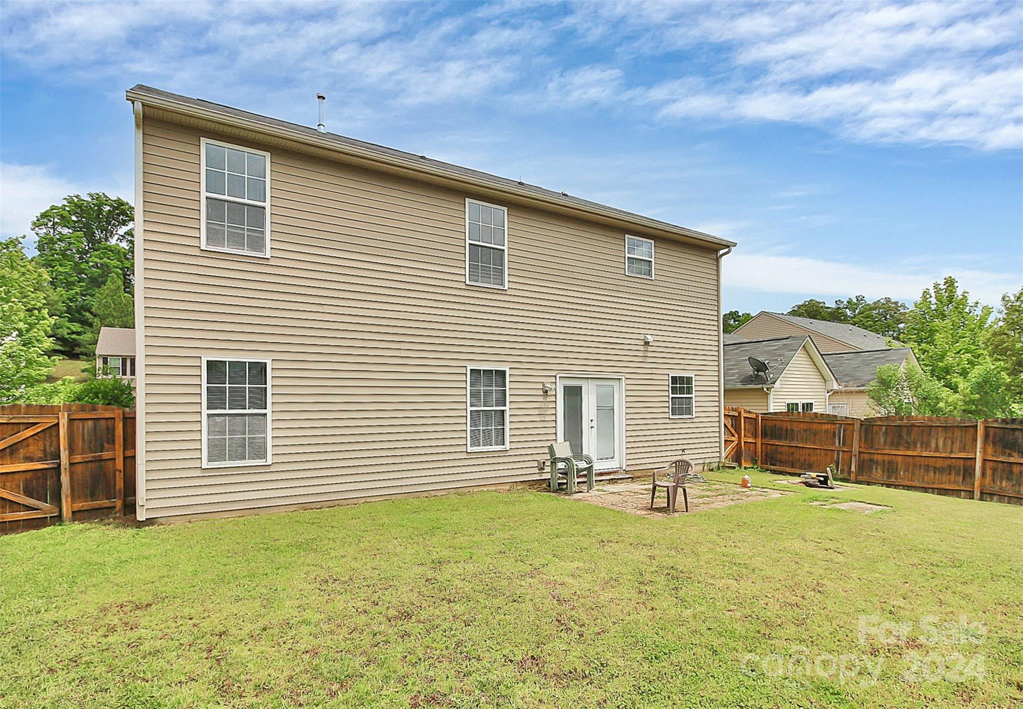 3416 Ashley View Drive Charlotte, NC 28213 - Photo 28 of 28 a front view of a house with a yard