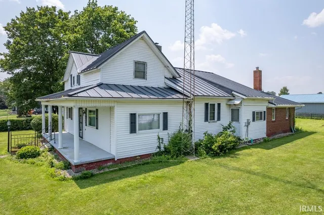 $180,000 | 6970 North 100 West, Hartford City, IN 47348