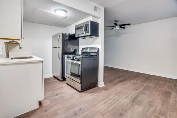 $799 | 4927 San Jacinto Street, Unit 102, Dallas, TX 75206