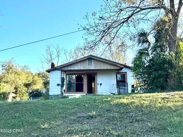 $45,000 | 861 8th Avenue, Graceville, FL 32440