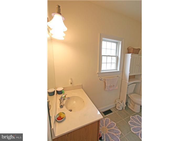 1174 State Road Lincoln University, PA 19352 - Photo 11 of 25 Bathroom