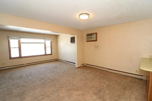 $299,900 | 609 3rd Street North, Fargo, ND 58102