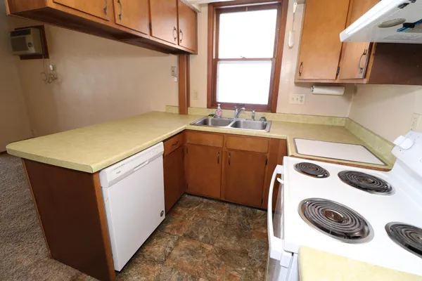 $299,900 | 609 3rd Street North, Fargo, ND 58102