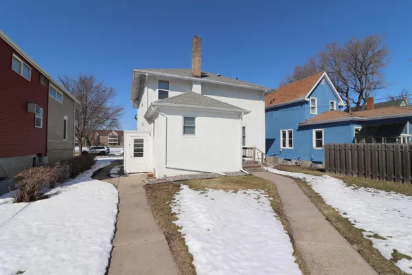$299,900 | 609 3rd Street North, Fargo, ND 58102