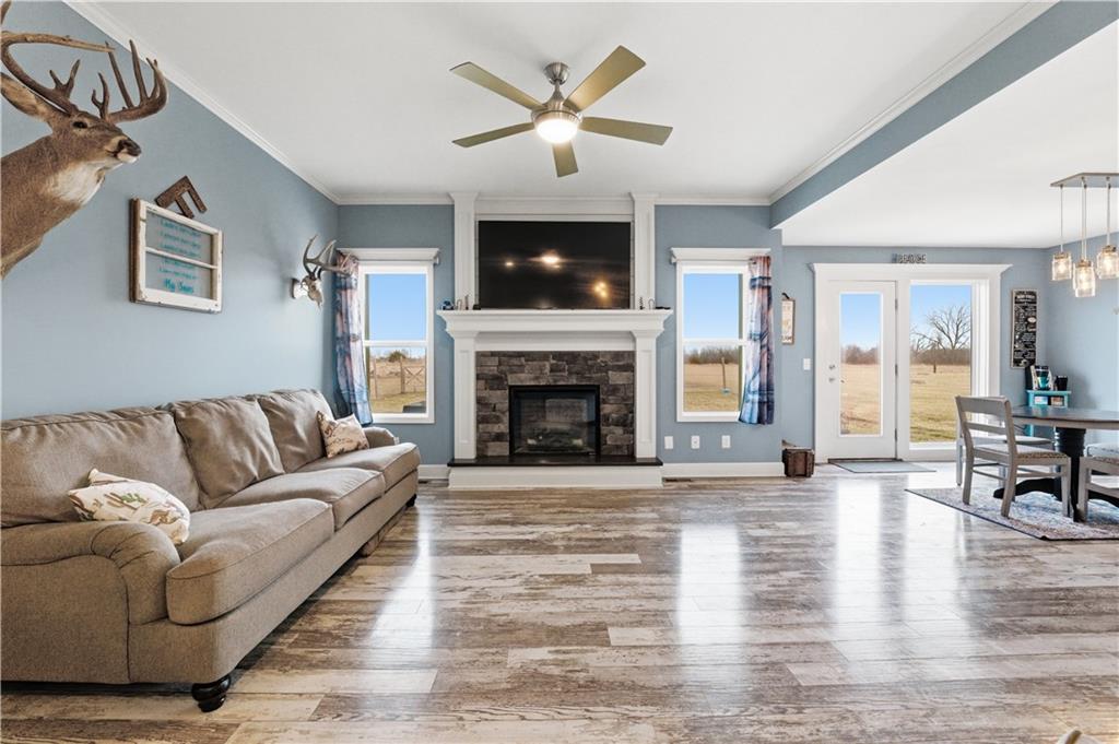 27805 Walker Road Harrisonville, MO 64701 - Photo 12 of 36