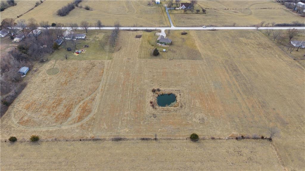 27805 Walker Road Harrisonville, MO 64701 - Photo 6 of 36
