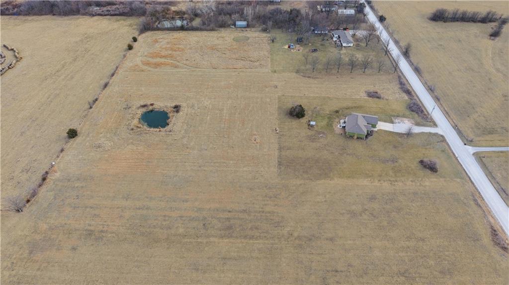 27805 Walker Road Harrisonville, MO 64701 - Photo 7 of 36