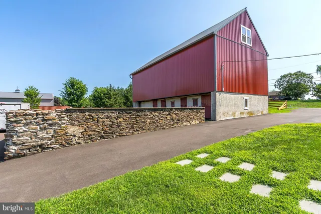 $1,500,000 | 105 Barry Road, Chalfont, PA 18914