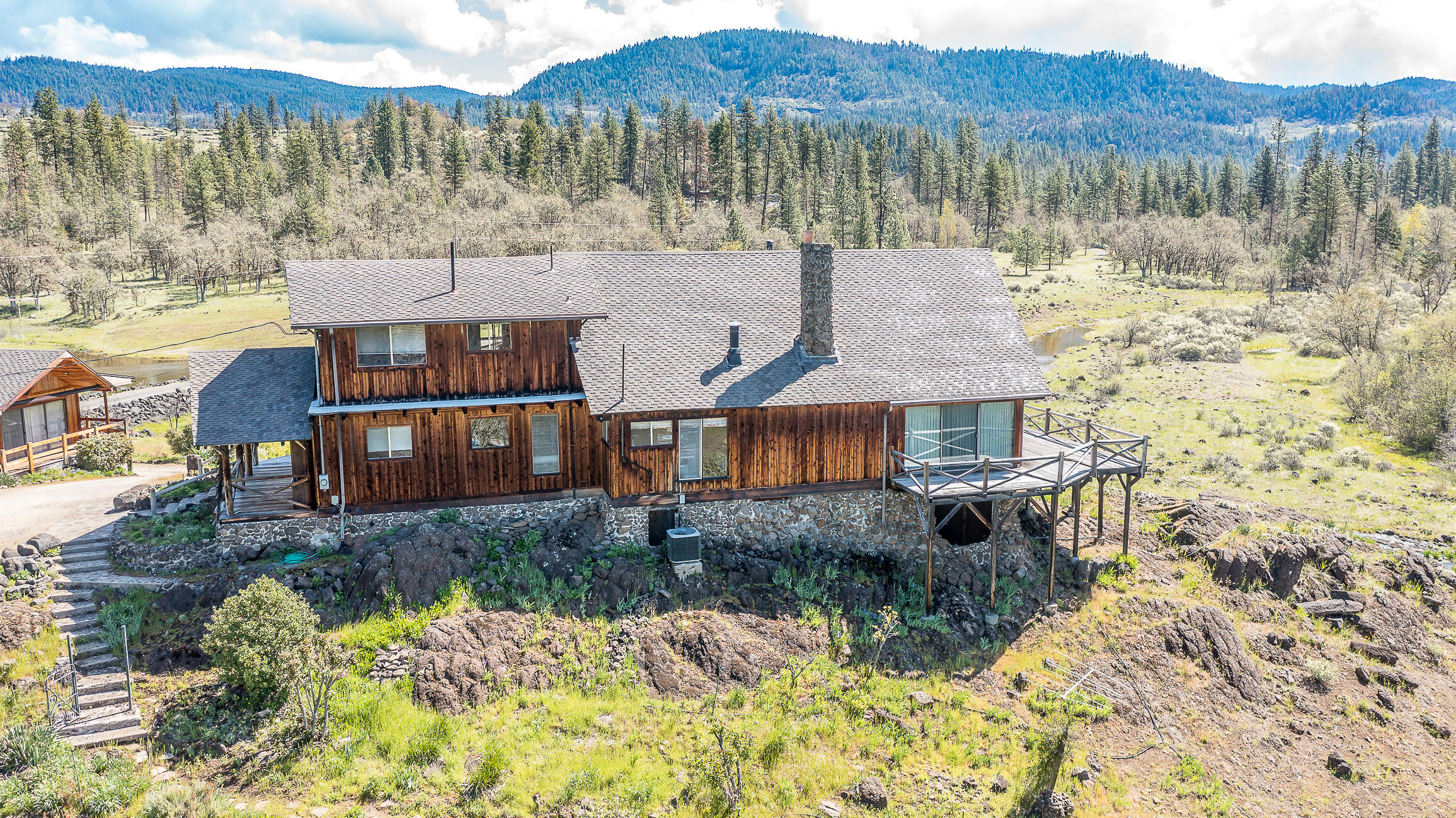 2805 Cobleigh Road Eagle Point, OR 97524 - Photo 10 of 49 DJI_0054