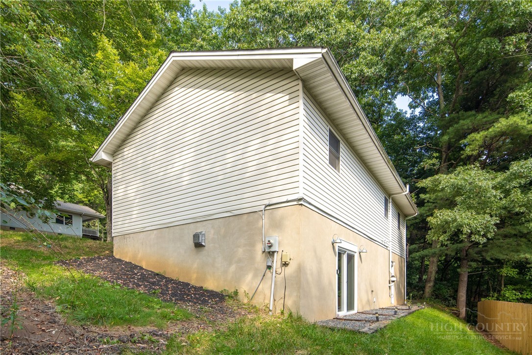 286 Sunset Drive Boone, NC 28607 - Photo 3 of 41 Gallery Image 3