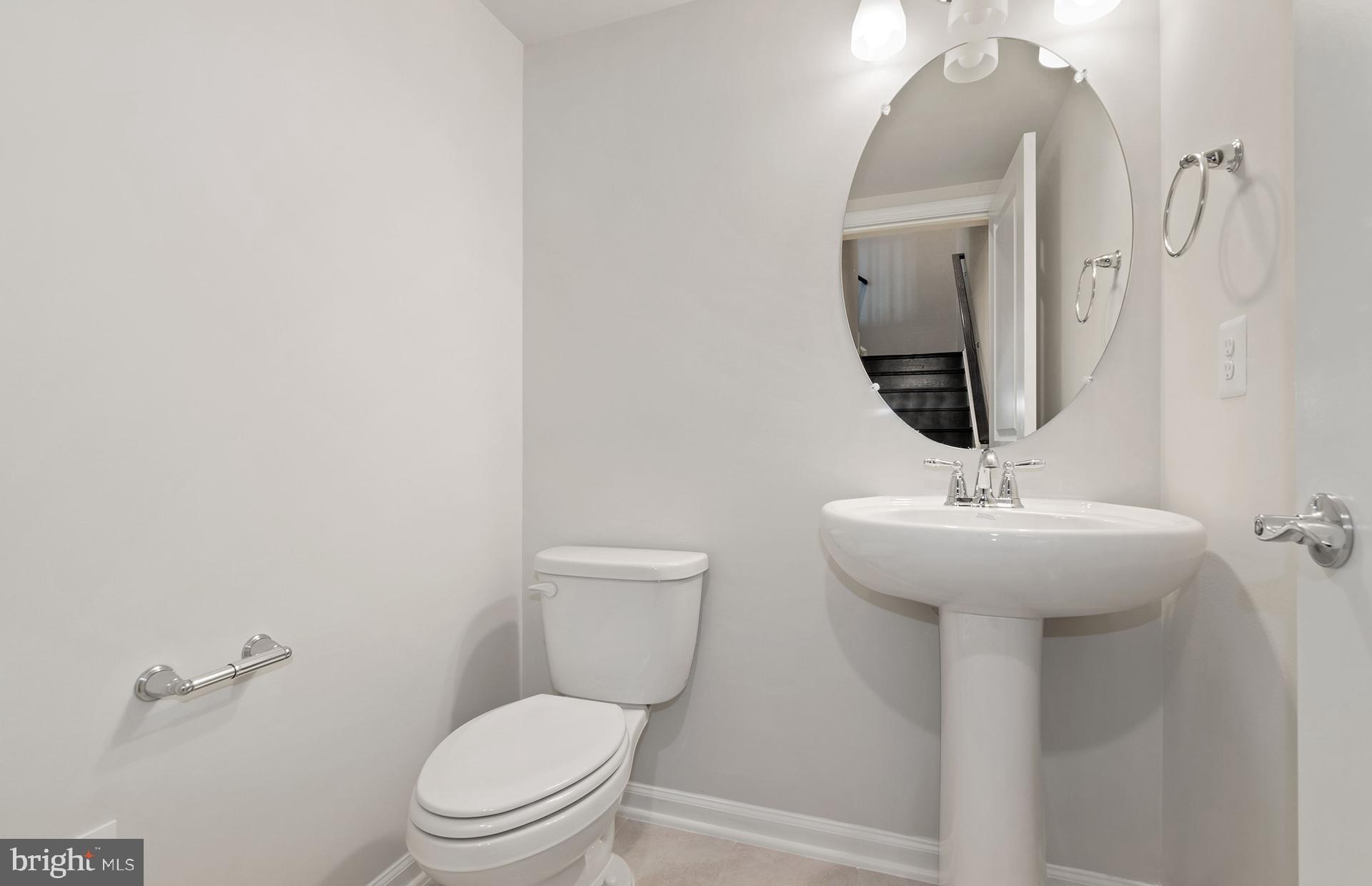 3248 Watershed Boulevard Laurel, MD 20724 - Photo 9 of 38 Main Level Powder Room