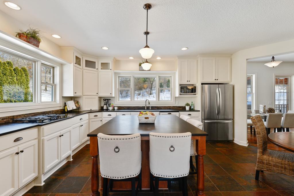 7145 Gleason Road Edina, MN 55439 - Photo 8 of 29