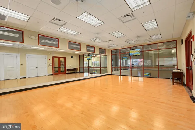 $639,900 | 5 Montauk Avenue, Fredericksburg, VA 22406