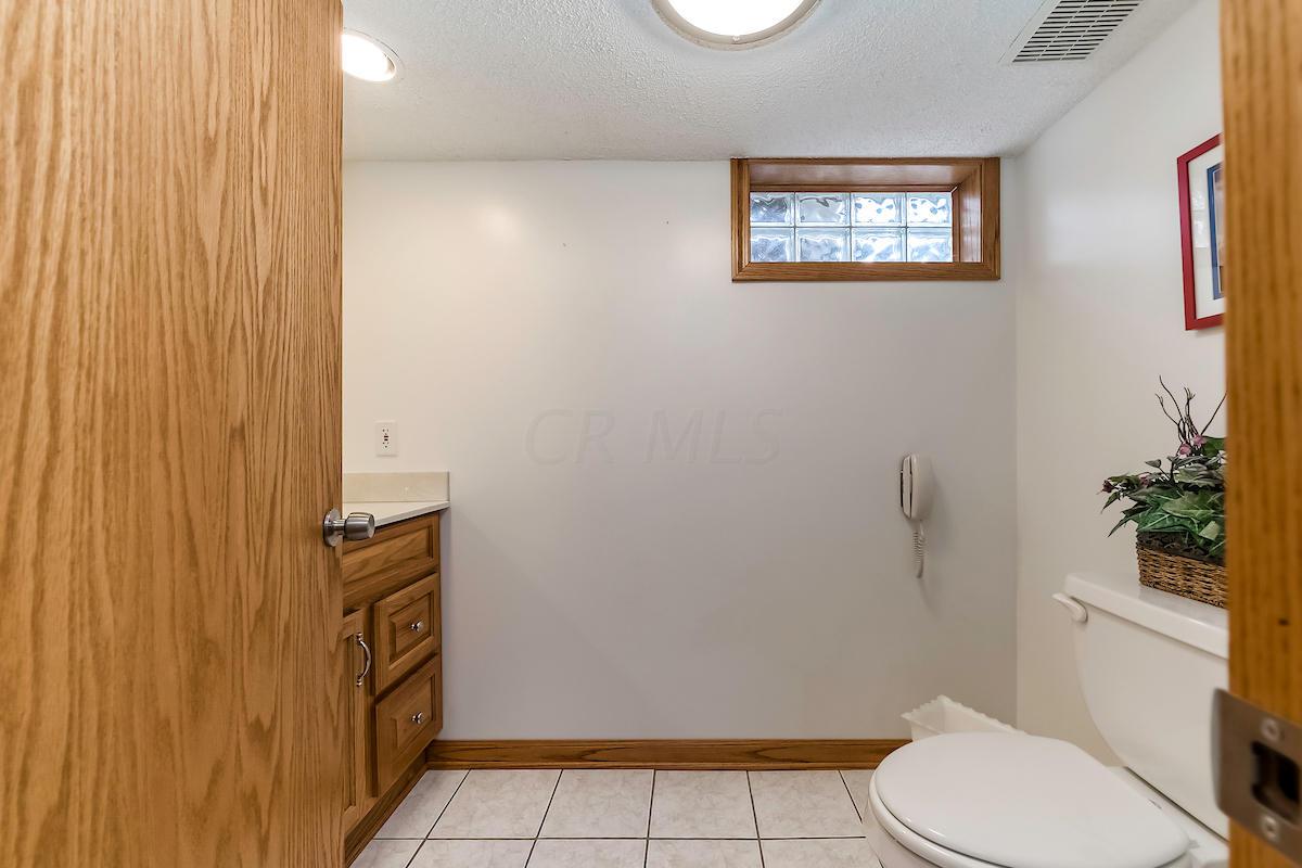 3095 Derby Road Columbus, OH 43221 - Photo 14 of 30