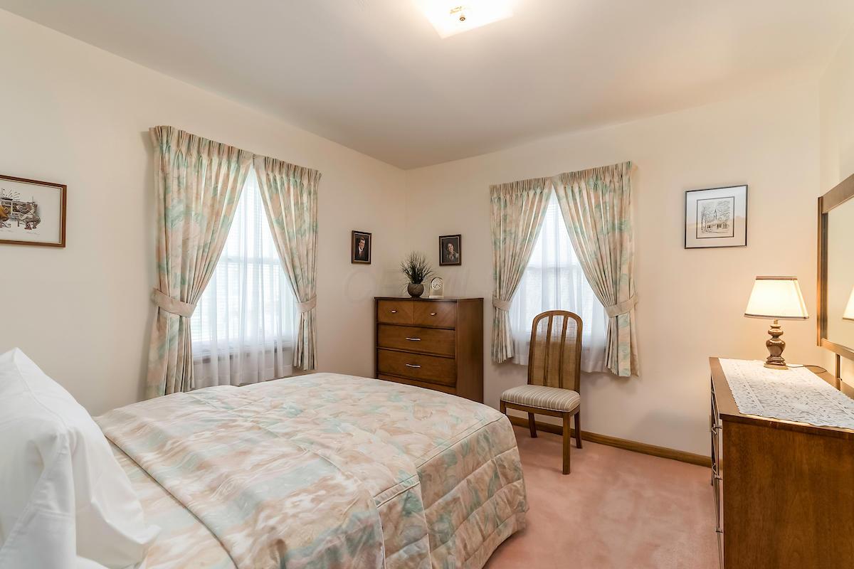 3095 Derby Road Columbus, OH 43221 - Photo 9 of 30