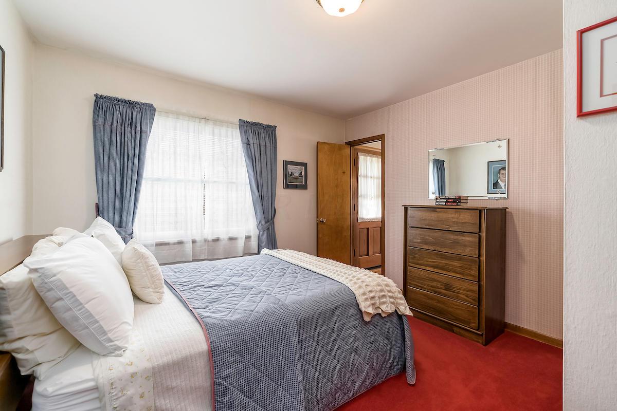 3095 Derby Road Columbus, OH 43221 - Photo 10 of 30