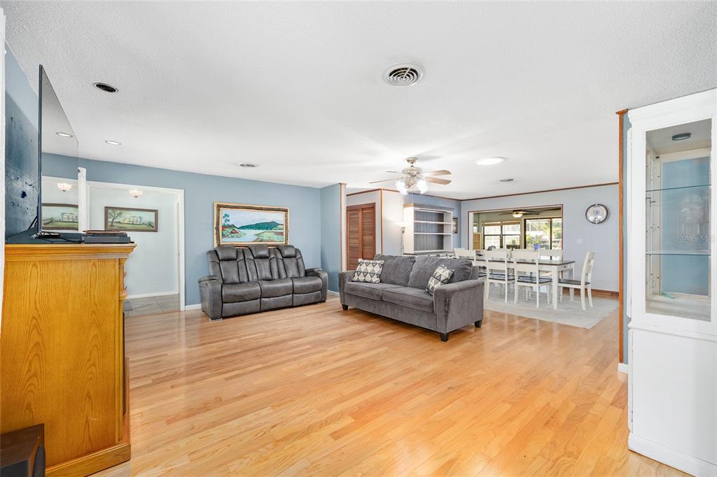 301 Southwest 38th Street Ocala, FL 34471 - Photo 13 of 94