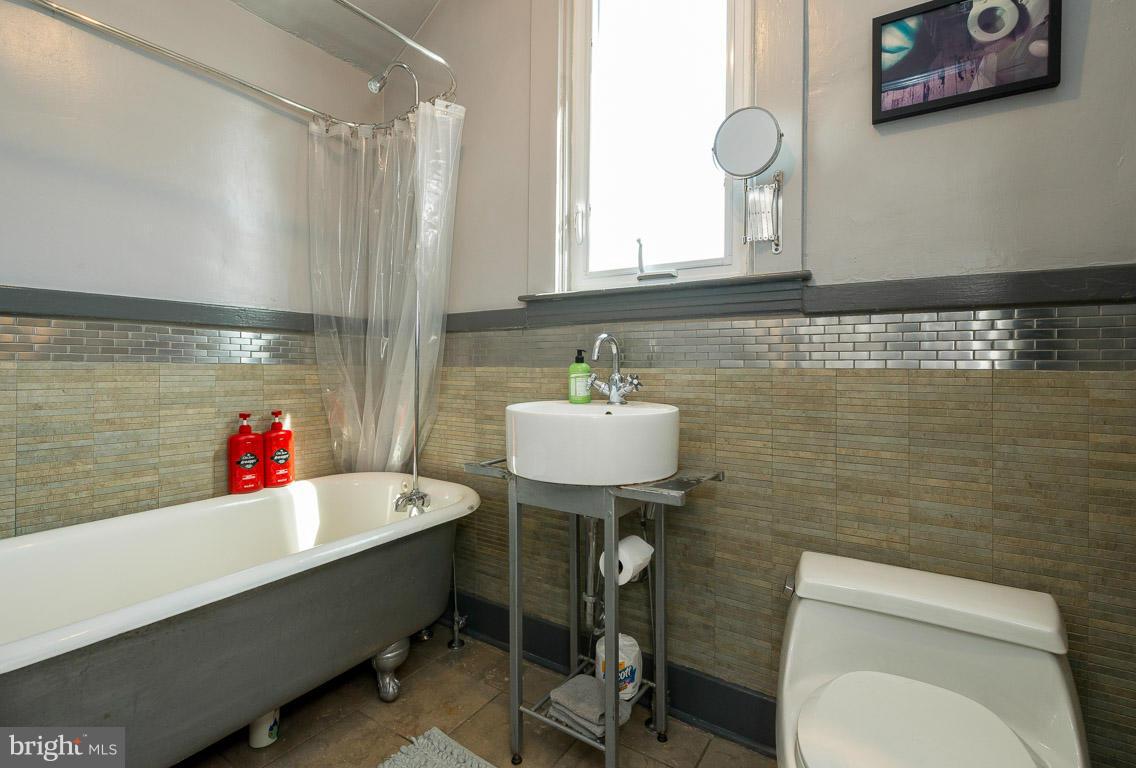 312 Radnor Road Baltimore, MD 21212 - Photo 21 of 30 Bath