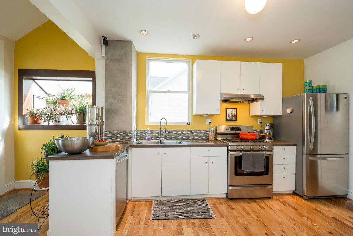 312 Radnor Road Baltimore, MD 21212 - Photo 10 of 30 Kitchen