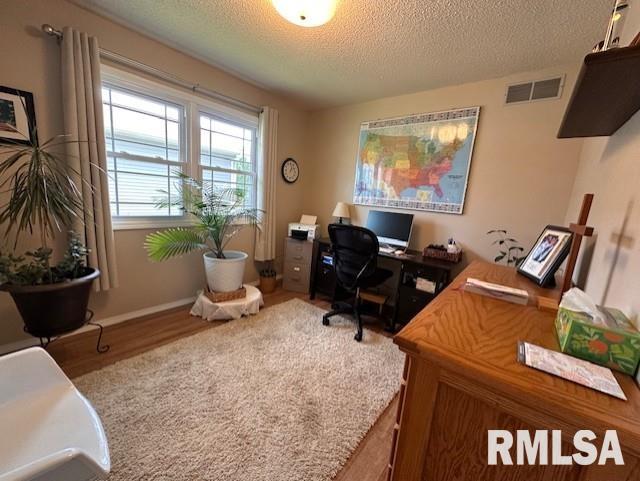 2 Mary Lane Jacksonville, IL 62650 - Photo 15 of 41