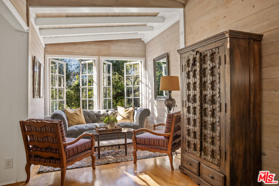 21658 Encina Road Topanga, CA 90290 - Photo 11 of 54 Gallery Image 11