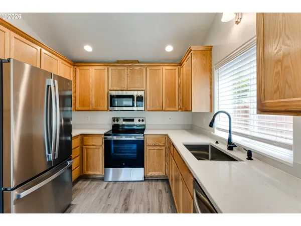 $485,000 | 6084 Rombauer Road, Eugene, OR 97402
