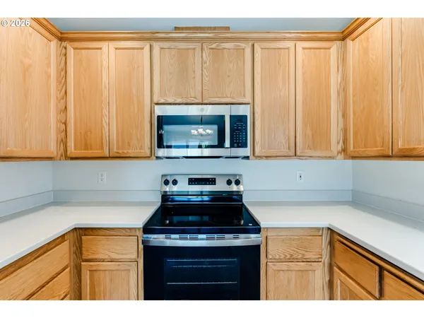$485,000 | 6084 Rombauer Road, Eugene, OR 97402