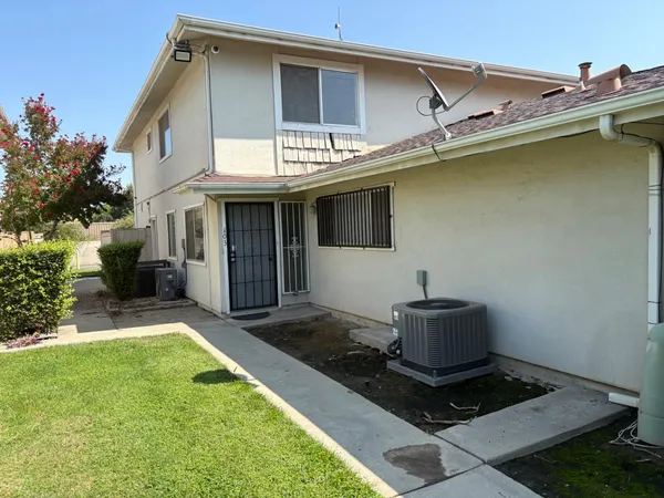$147,999 | 4924 North Holt Avenue, Unit 103, Fresno, CA 93705