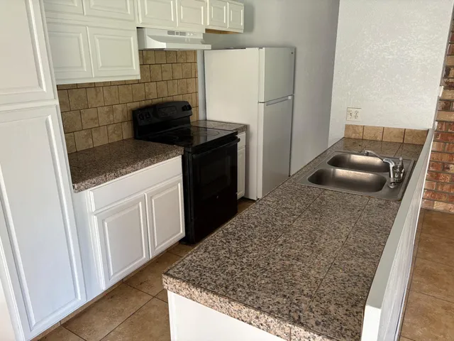 $150,000 | 4924 North Holt Avenue, Unit 103, Fresno, CA 93705