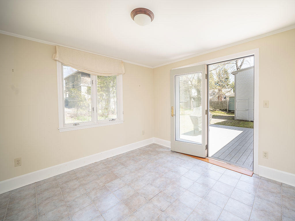 37 Stonybrook Road Cape Elizabeth, ME 04107 - Photo 17 of 47 Sunroom1