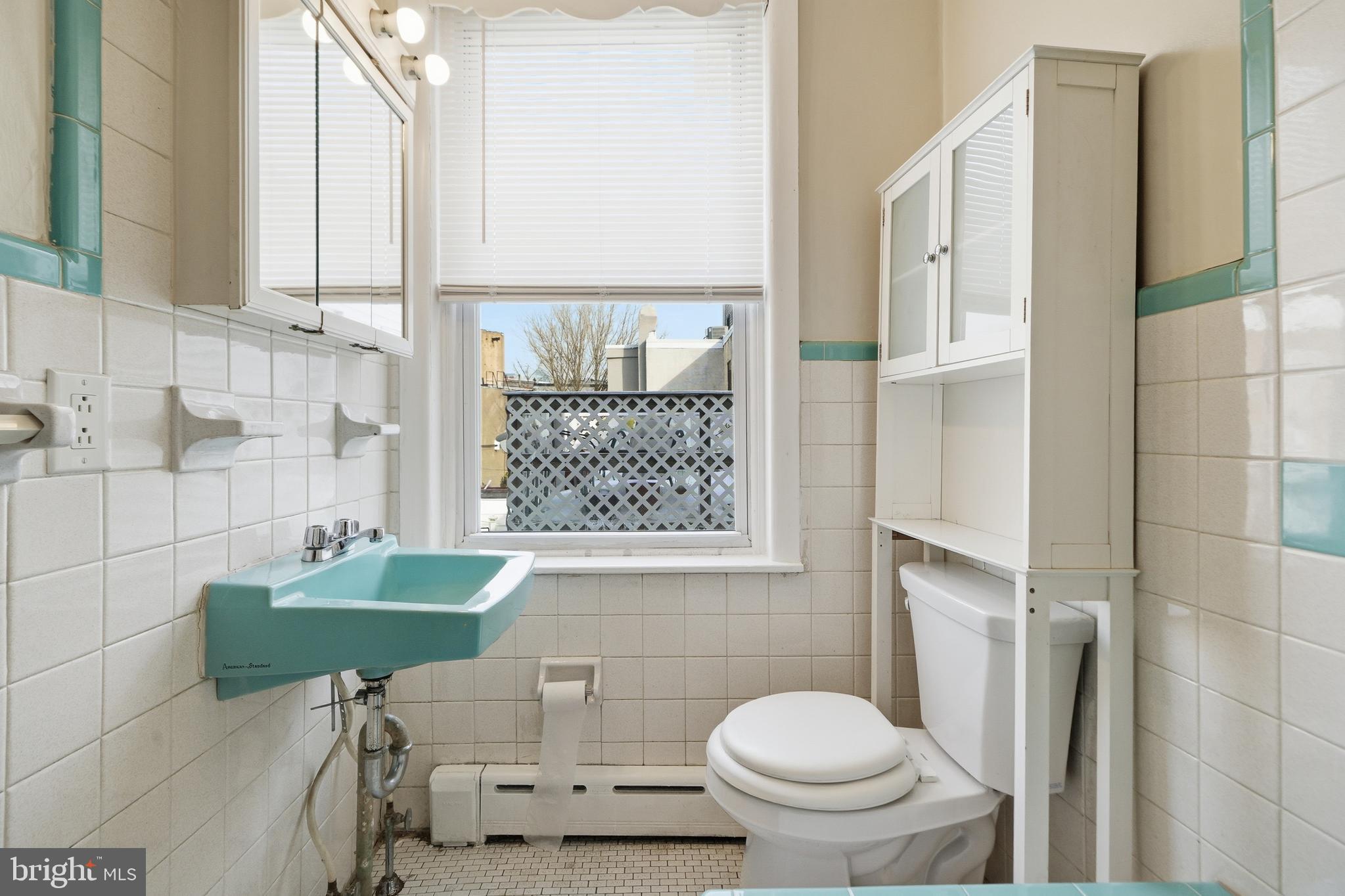 1934 South 13th Street, Unit 2R Philadelphia, PA 19148 - Photo 11 of 12