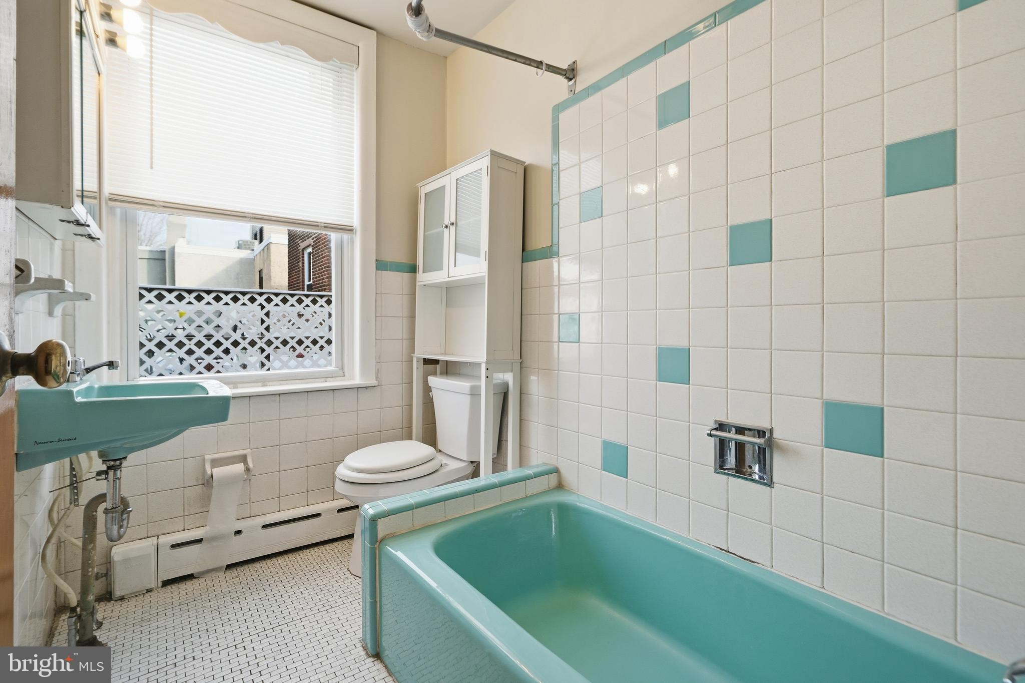 1934 South 13th Street, Unit 2R Philadelphia, PA 19148 - Photo 10 of 12