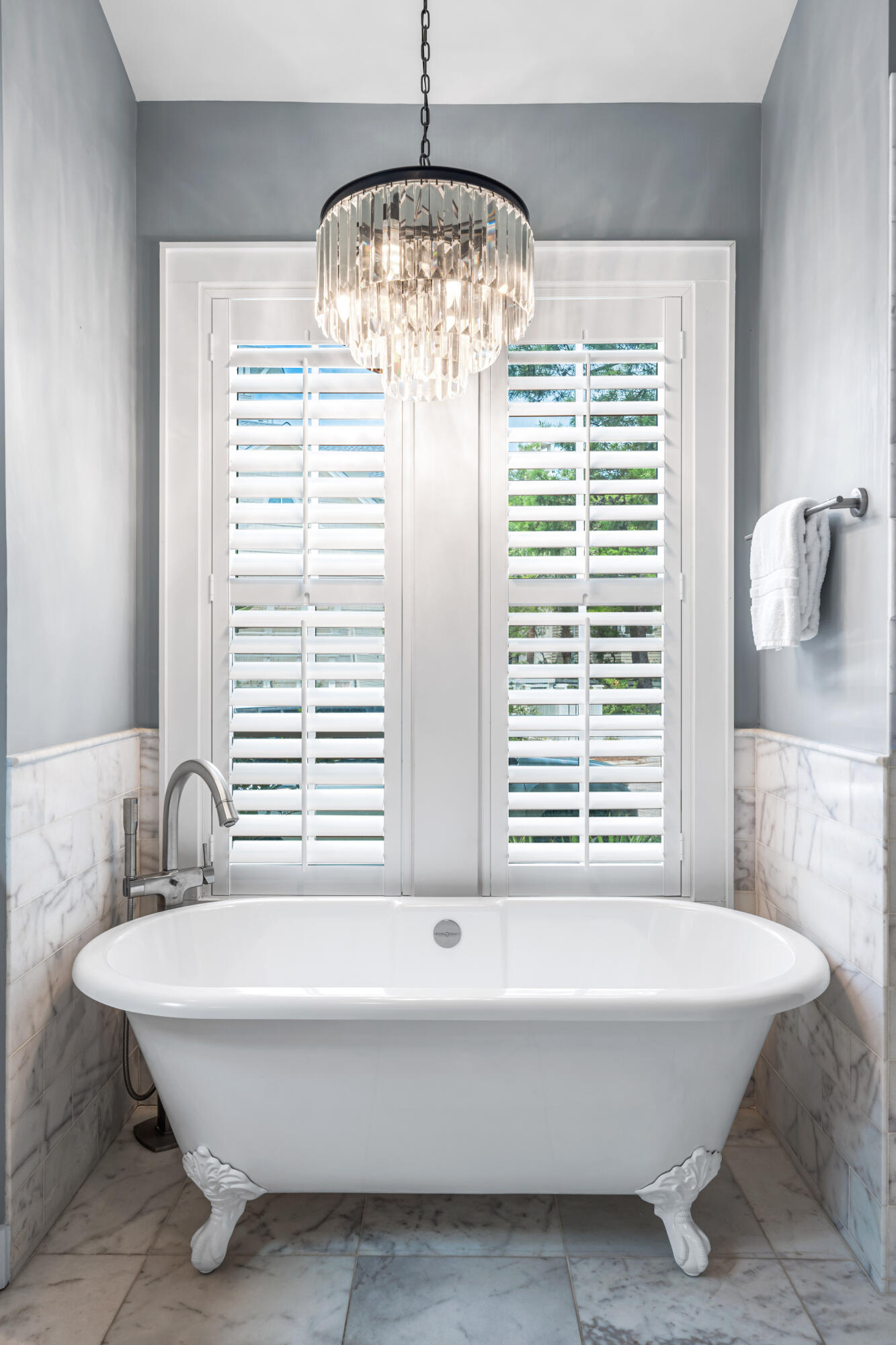 34 North Watch Tower Lane Inlet Beach, FL 32461 - Photo 31 of 90 a spacious bathroom with a bathtub and shower