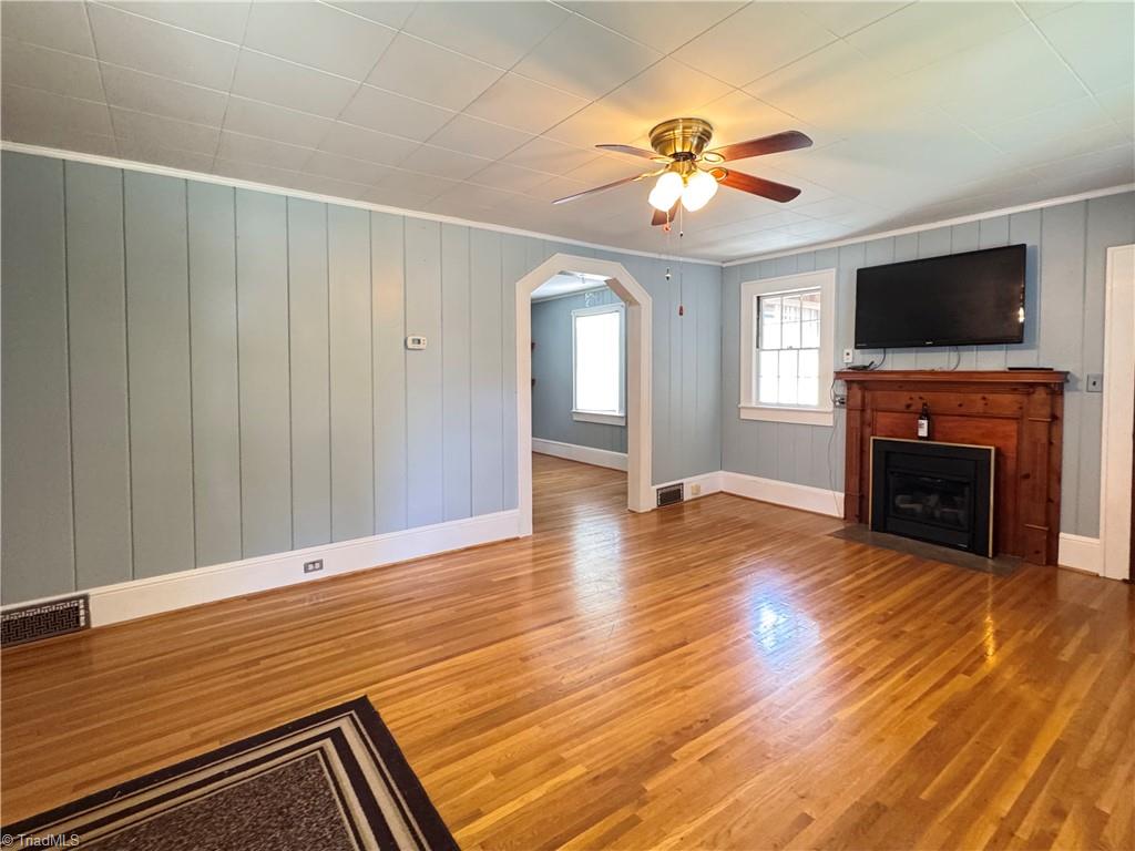 127 Young Street Elkin, NC 28621 - Photo 5 of 26
