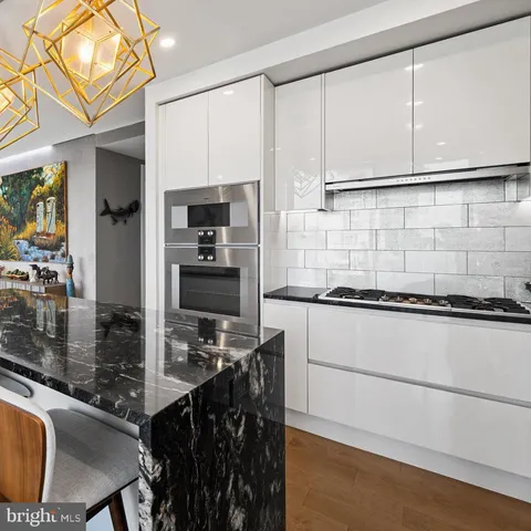 $1,550,000 | 1414 South Penn Square, Unit 22B, Philadelphia, PA 19102