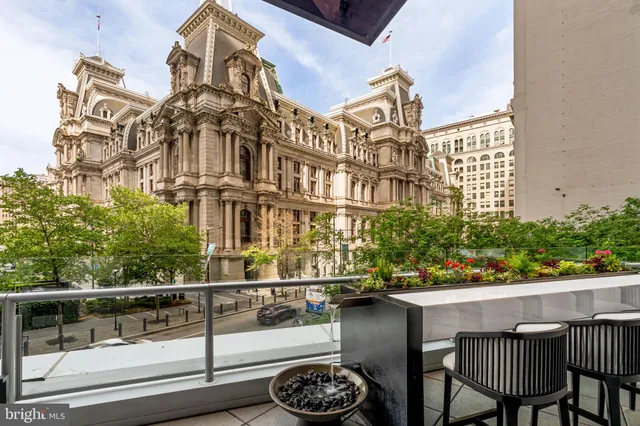 $1,550,000 | 1414 South Penn Square, Unit 22B, Philadelphia, PA 19102