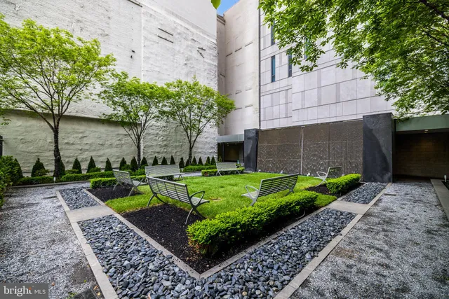 $1,550,000 | 1414 South Penn Square, Unit 22B, Philadelphia, PA 19102