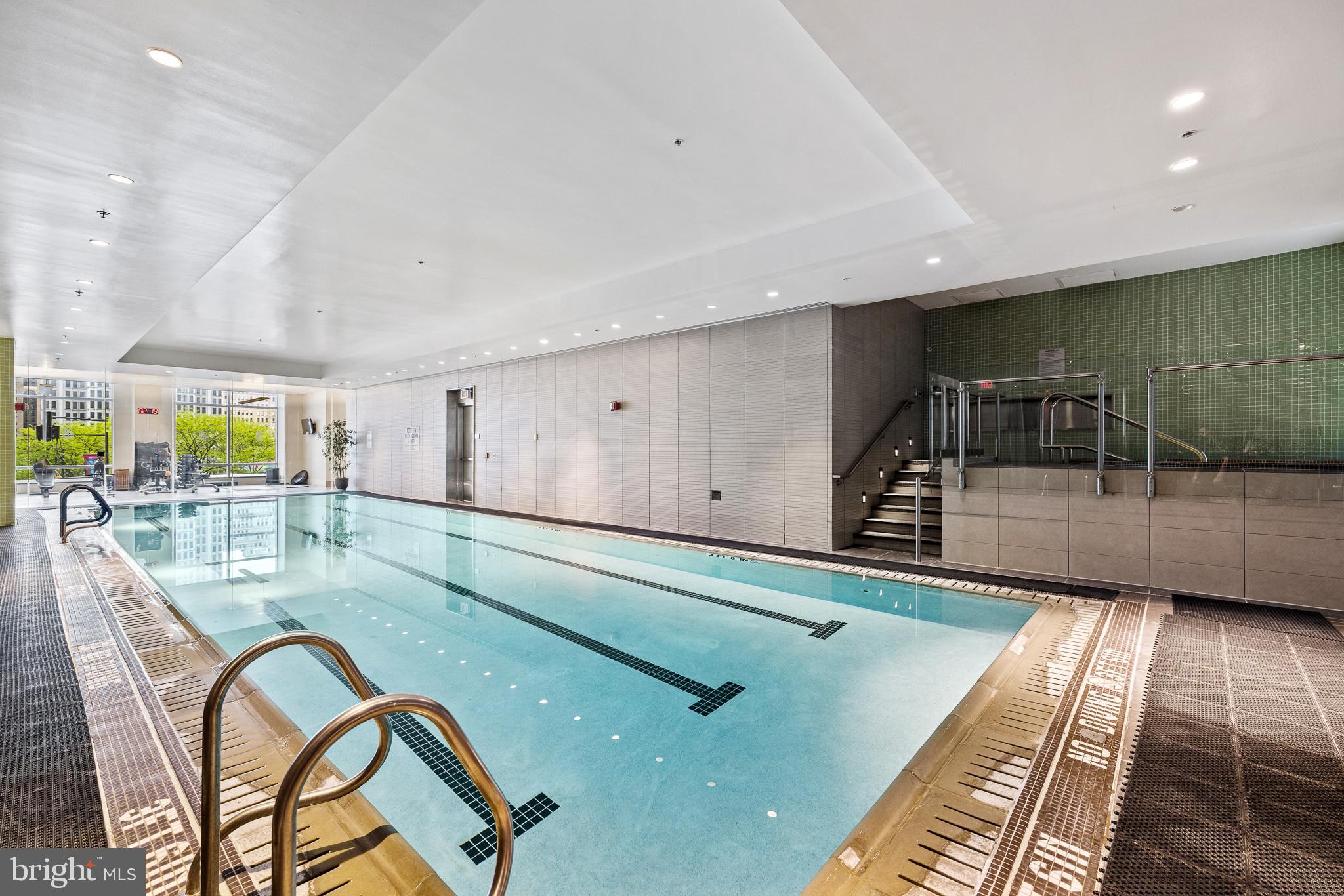 1414 South Penn Square, Unit 22B Philadelphia, PA 19102 - Photo 27 of 37 Hot Tub & Indoor Pool