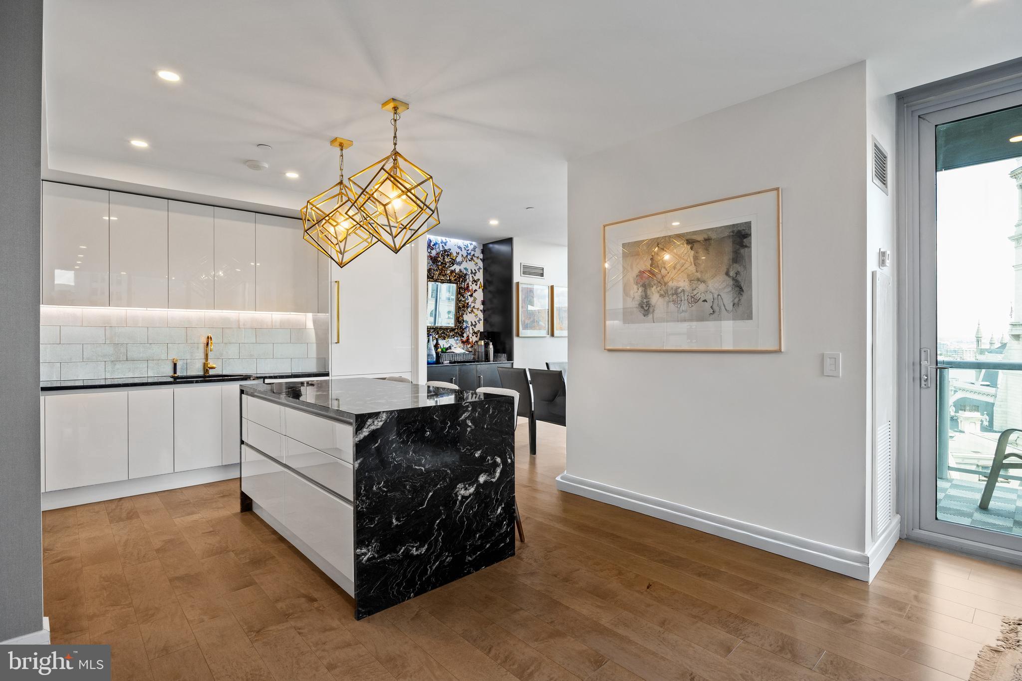 1414 South Penn Square, Unit 22B Philadelphia, PA 19102 - Photo 34 of 37 Kitchen with Open floor plan, City Hall Views