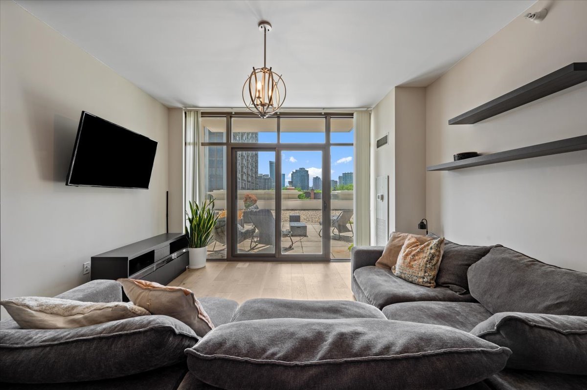 233 East 13th Street, Unit 508 Chicago, IL 60605 - Photo 10 of 27