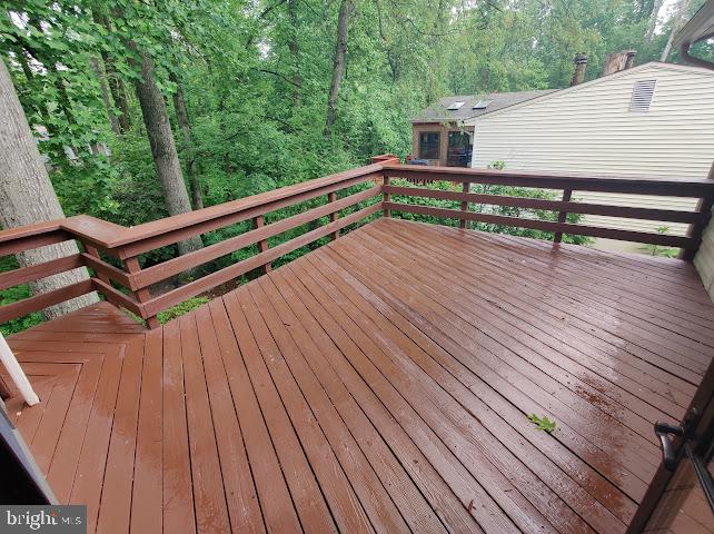 11570 Embers Court Reston, VA 20191 - Photo 18 of 21 Deck main level
