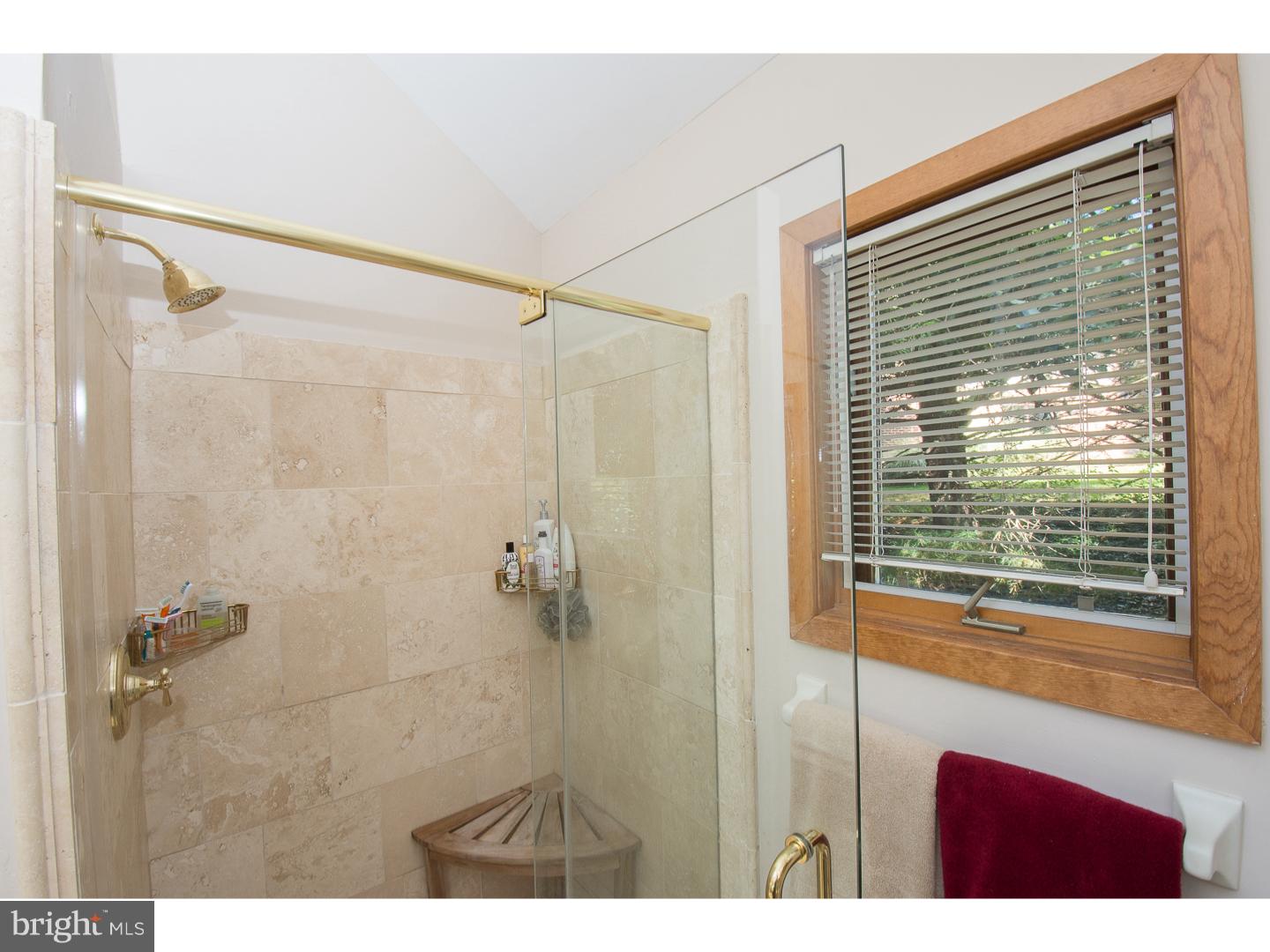 280 South Ridley Creek Road Media, PA 19063 - Photo 10 of 25 Master Bathroom