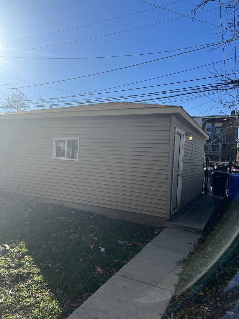 7826 South Morgan Street Chicago, IL 60620 - Photo 16 of 16 a view of a garage