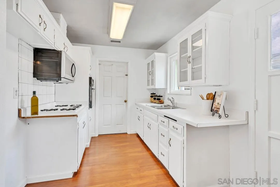 8529 Big Rock Road Santee, CA 92071 - Photo 6 of 35 Gallery Image 6