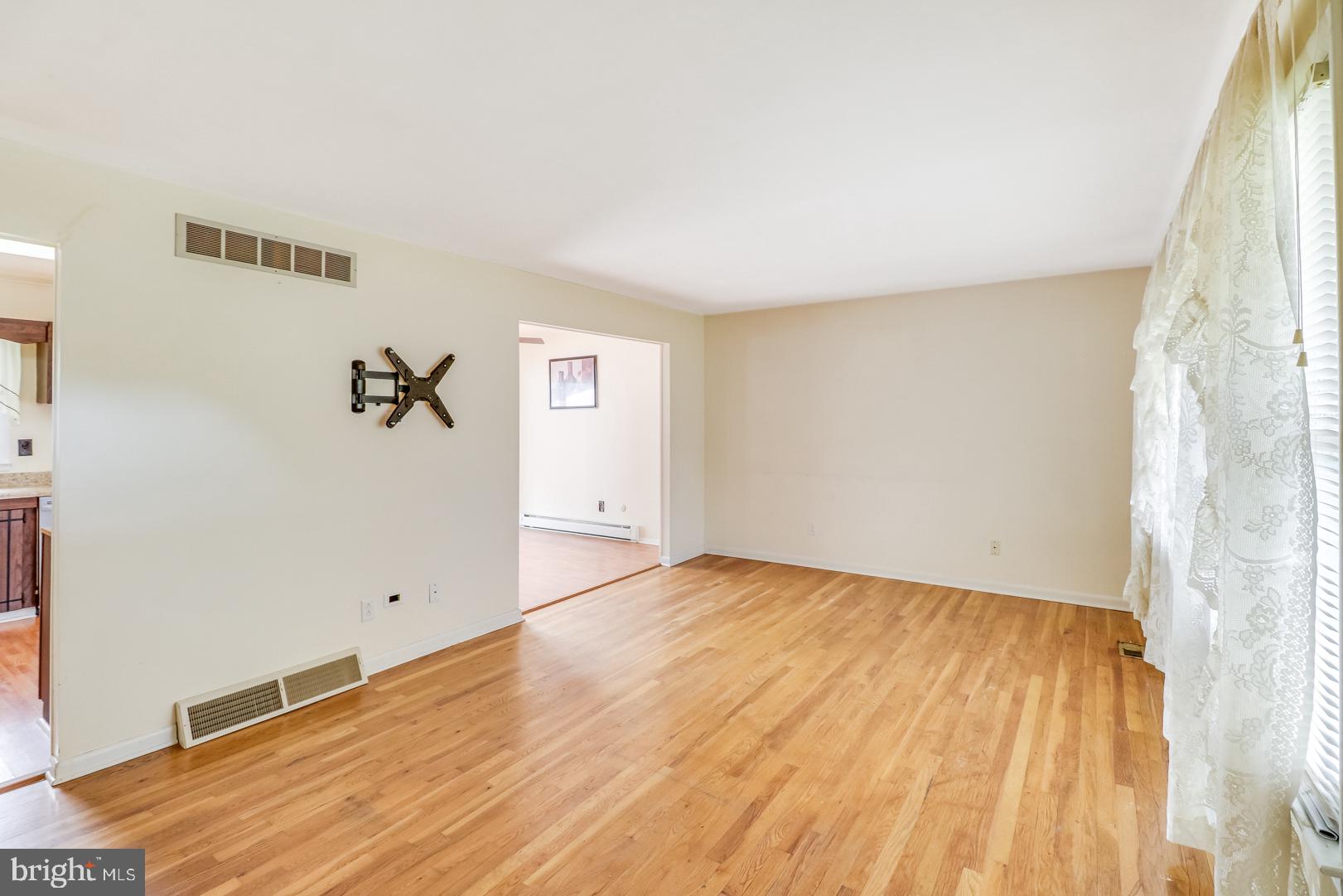 706 Manfield Road Newark, DE 19713 - Photo 5 of 17