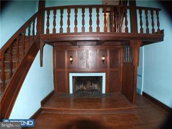 247 Richfield Road Upper Darby, PA 19082 - Photo 3 of 10